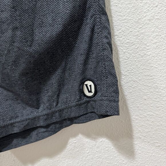 VUORI x Peloton Kore Shorts Men Large Stretch Athletic V302 Grey - Picture 2 of 6